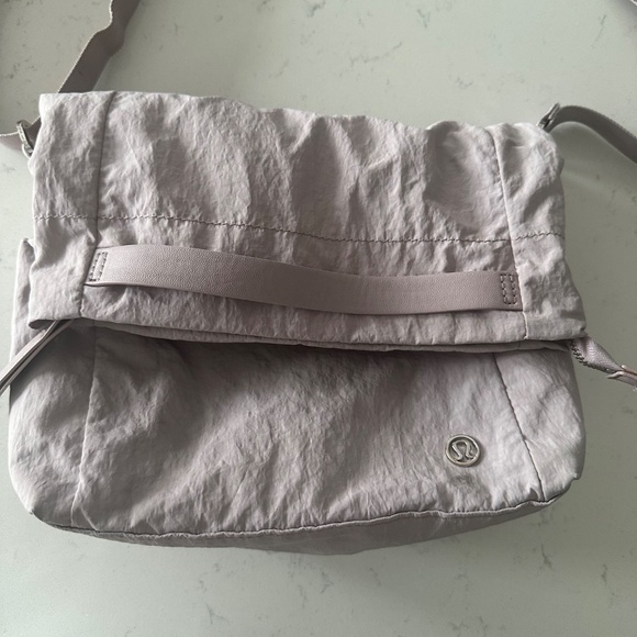 Lululemon purse - Picture 2 of 4